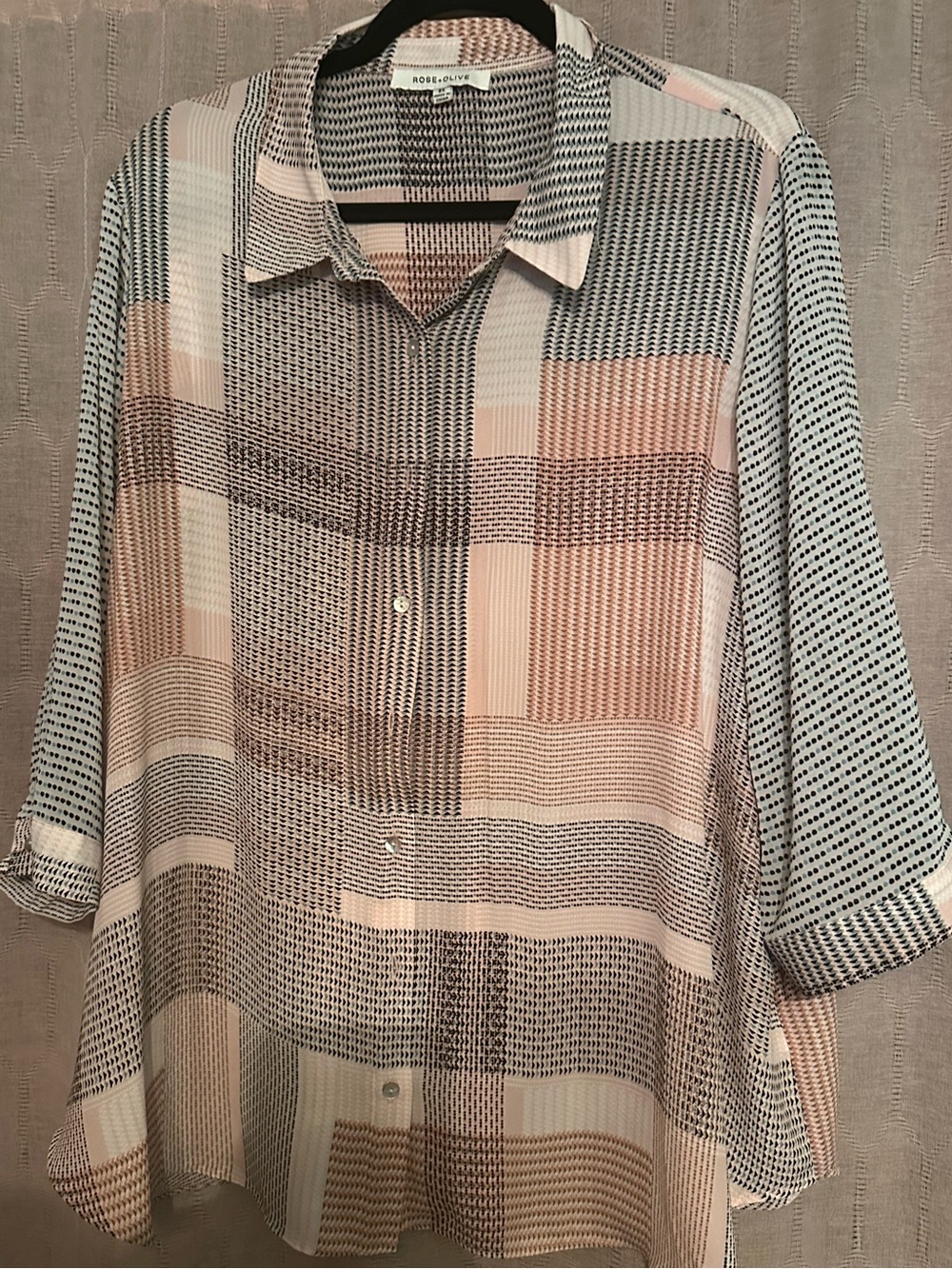 Rose & Olive Patterned Button-Down Shirt - Picture 4 of 6
